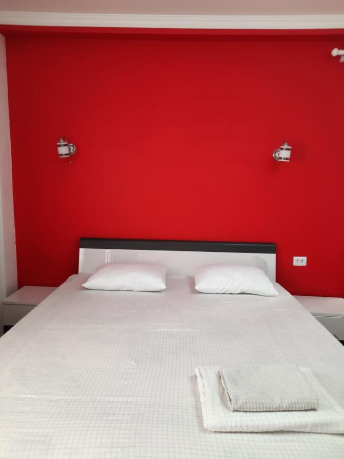 Diplomat Apartments Бишкек Екстериор снимка