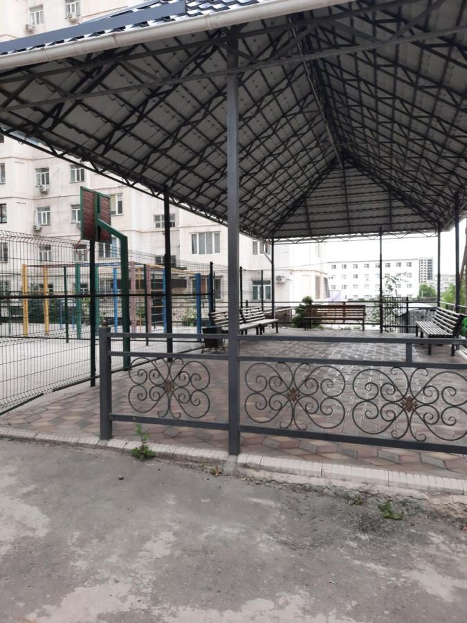 Diplomat Apartments Бишкек Екстериор снимка