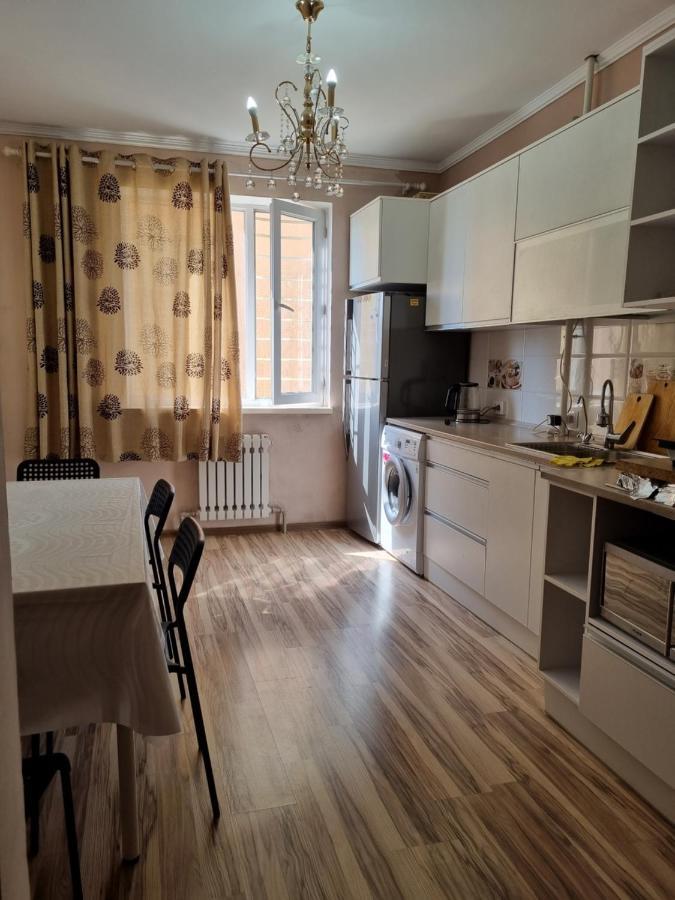 Diplomat Apartments Бишкек Екстериор снимка